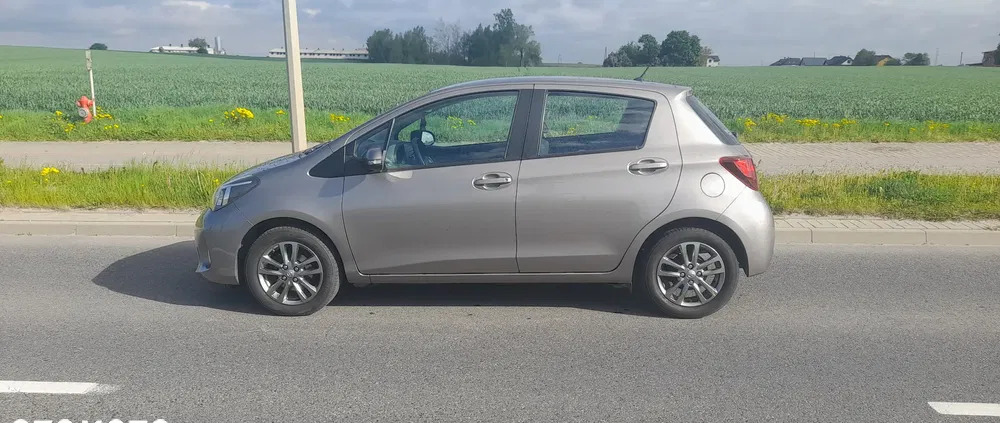 Toyota Yaris cena 36600 przebieg: 162000, rok produkcji 2014 z Lubawa małe 22